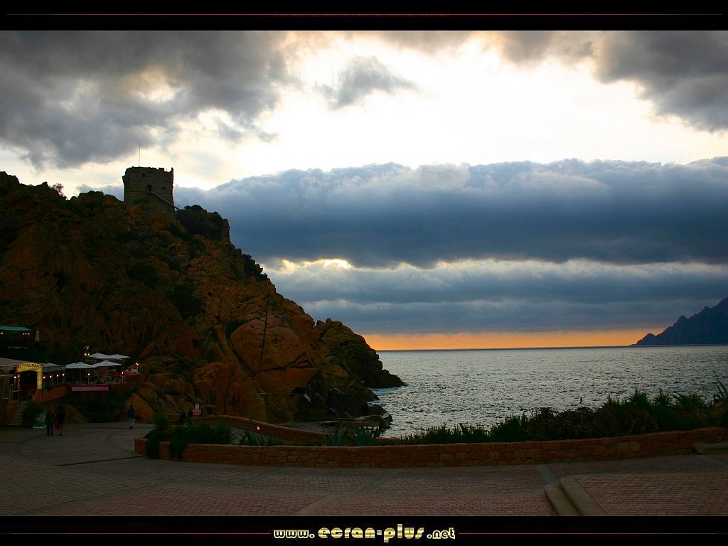 Ecran Plus Coucher De Soleil Sur Le Golfe De Porto Et
